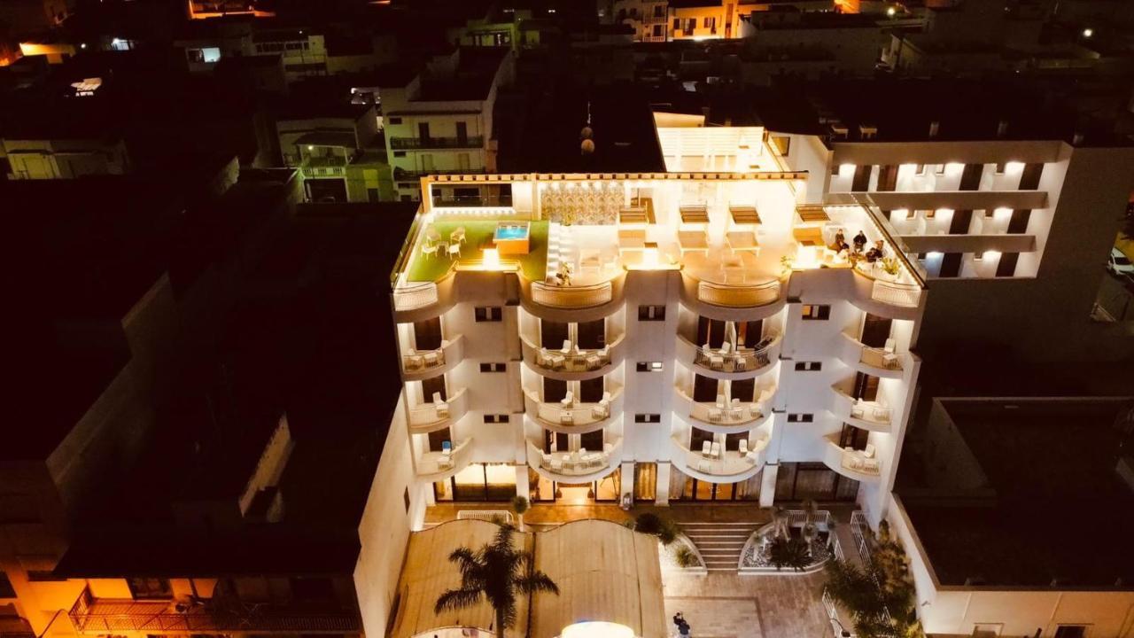 Hotel Riva Del Sole Porto Cesareo Esterno foto